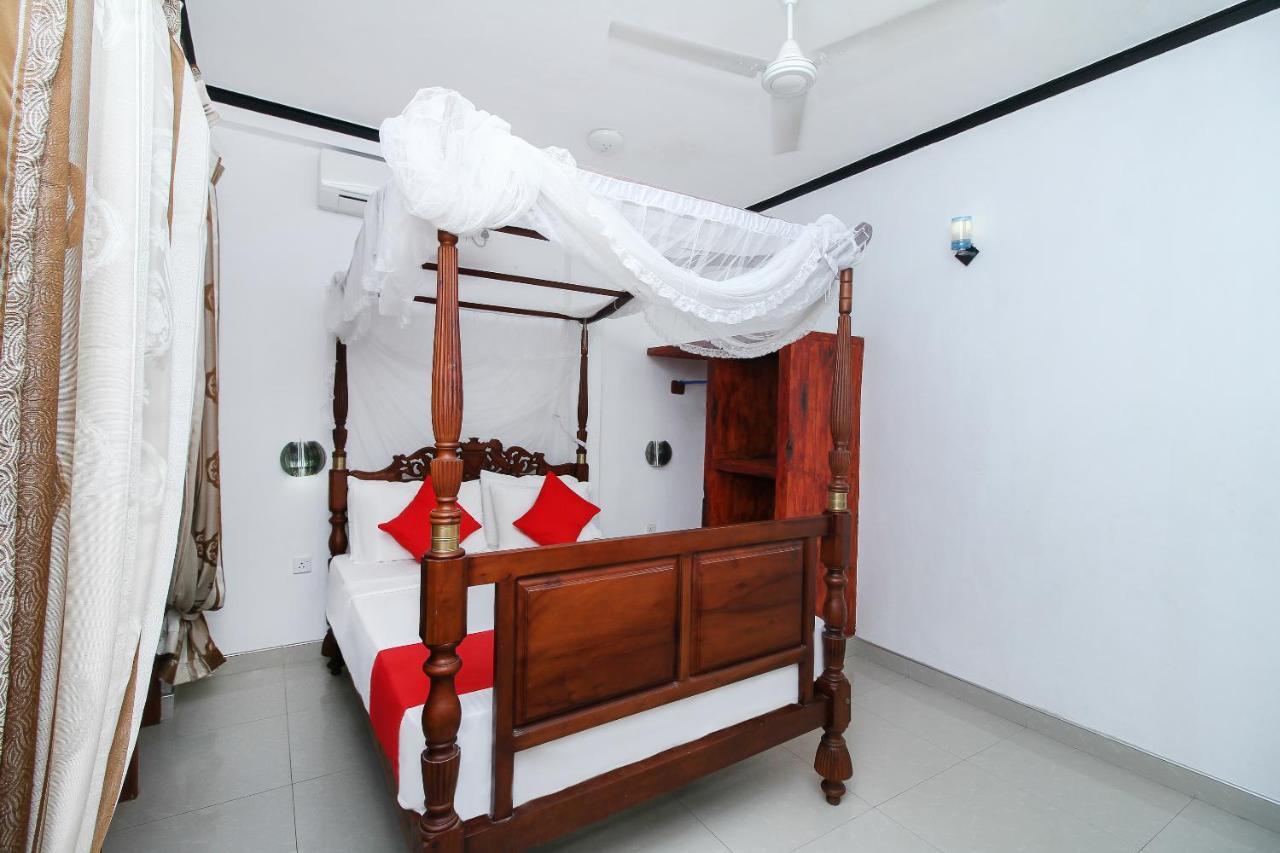 New Okay Hotel 贝鲁沃勒 外观 照片